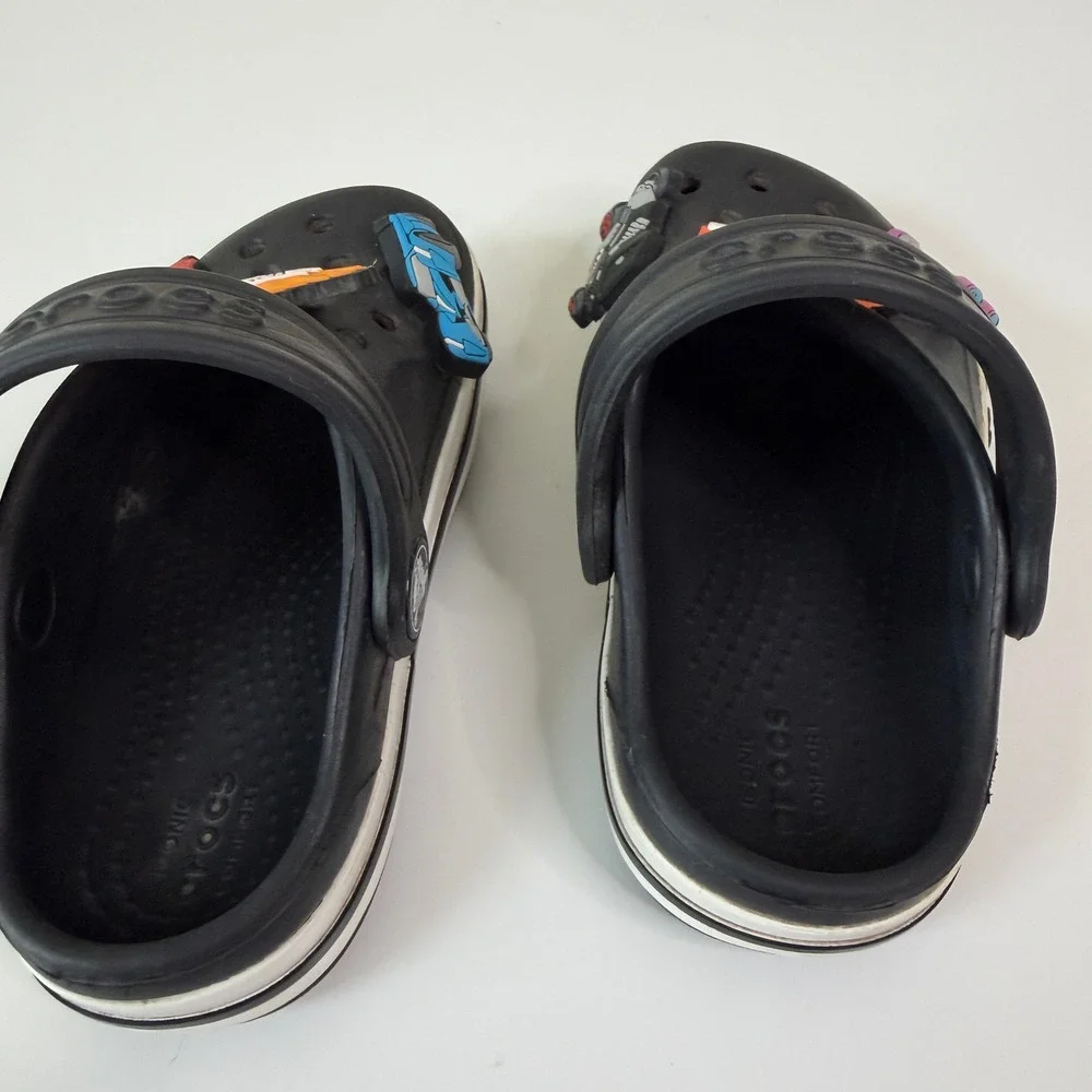CROCS good preowned